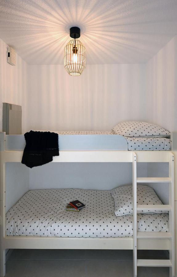 Charmant Studio 2A4 Pers Avec Jardin Et Place De Parking Situe A 5 Min A Pied De La Mer Bandol Exterior photo